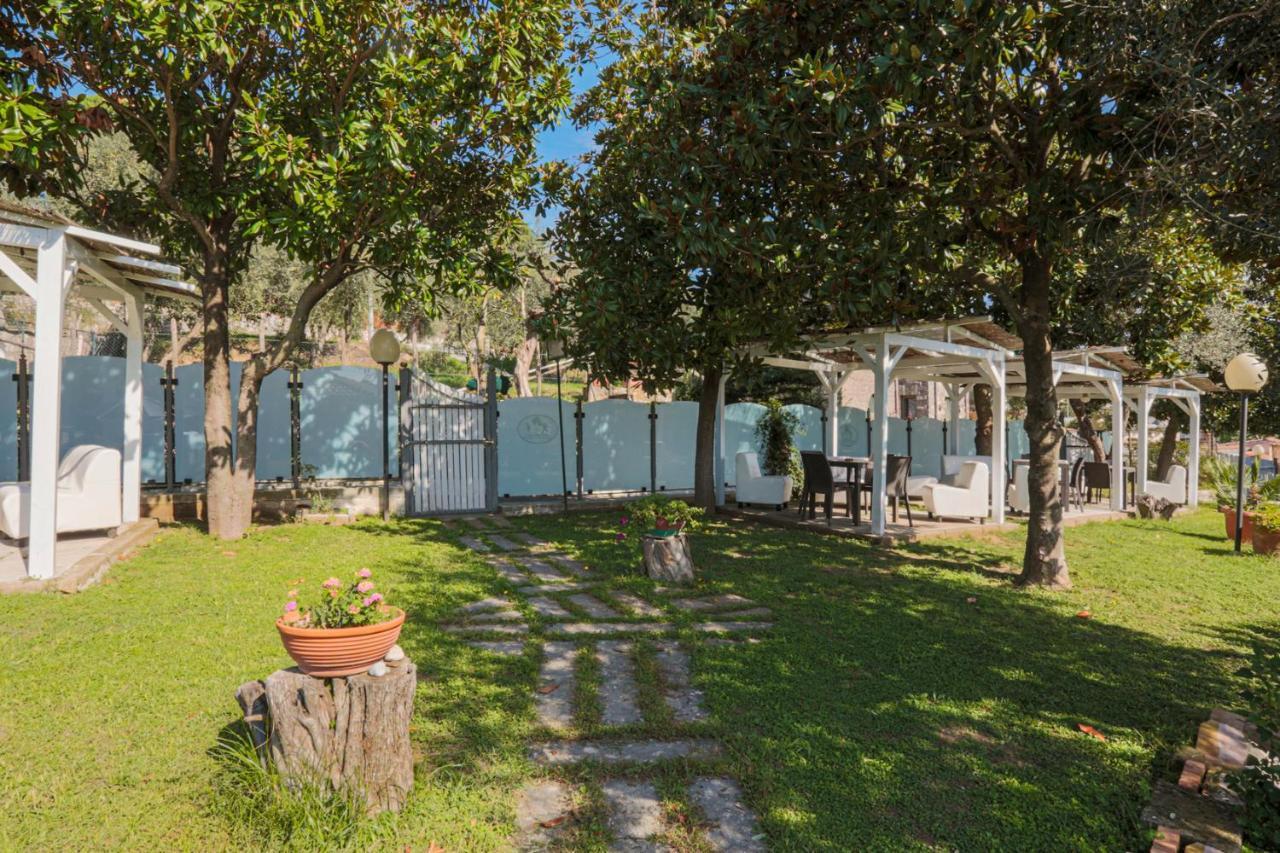 Relais Il Frantoio Aparthotel Massa Lubrense Buitenkant foto